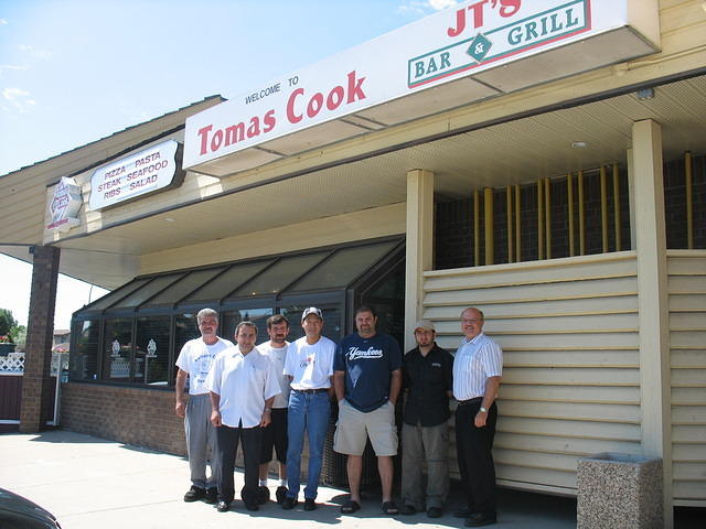 Tomas The Cook Family Restaurant